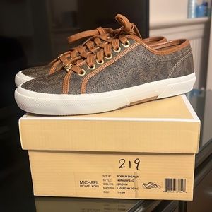 Michael Kors Women City Sneakers Size 7.5